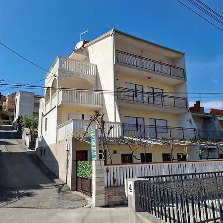Sablic Apartment *