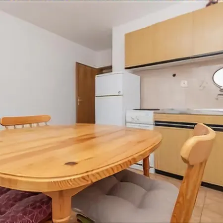 Apartment Sablic *